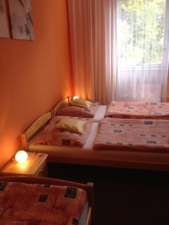 Pod Strazi 3*